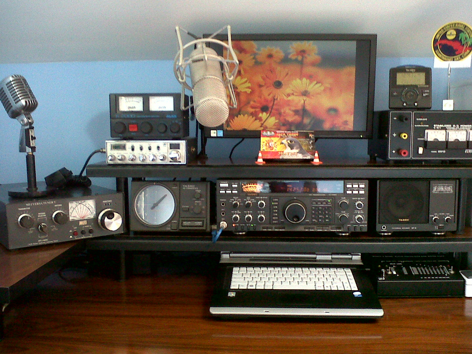 EA1VR - 30AT252 radioshack